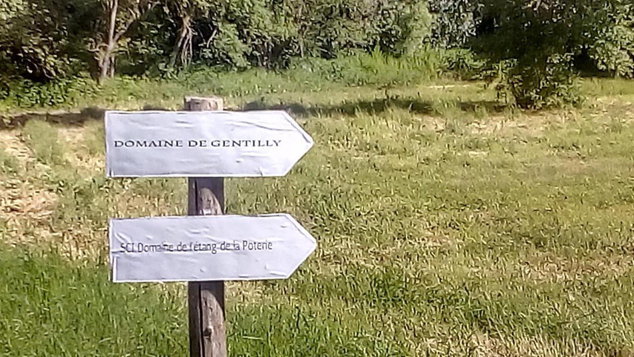 Domaine De Gentilly Saint-Maurice-lès-Charencey Zewnętrze zdjęcie